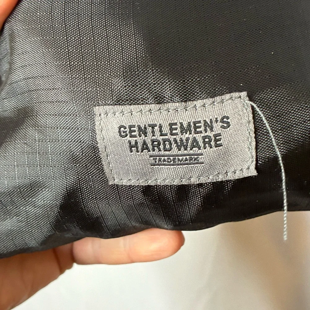 NWT Gentleman’s Hardware Laundry Divider Bag